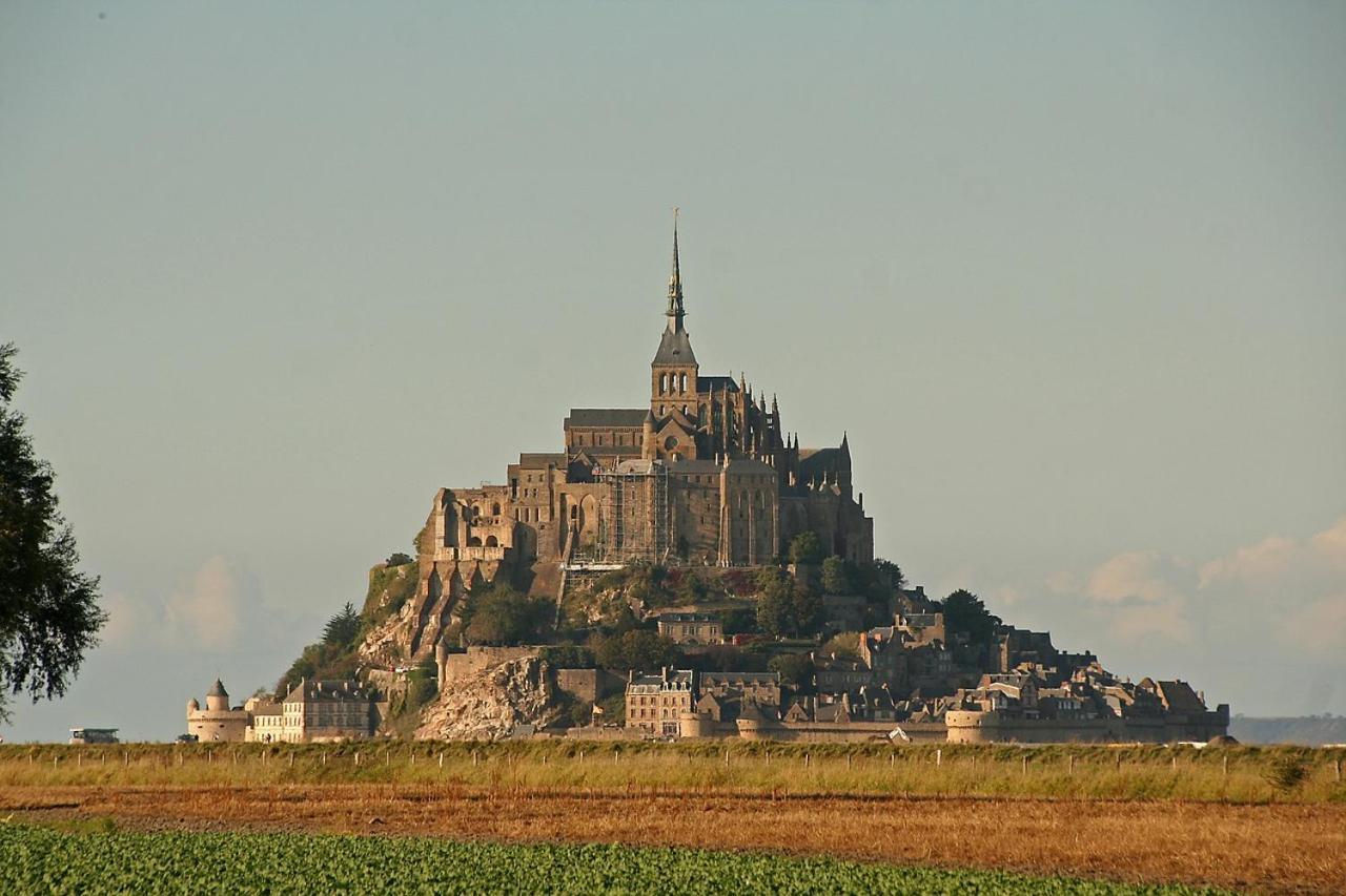 Gite A 1,9 Km Du Mont St Michel Бовуар Экстерьер фото